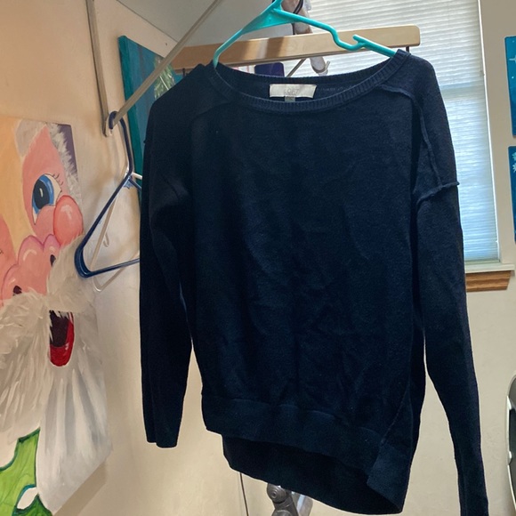 Sweater - Picture 1 of 1